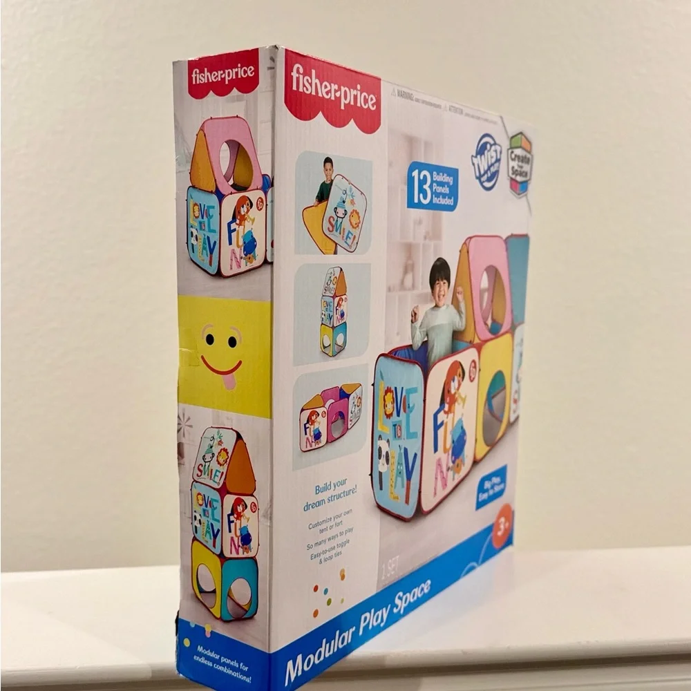 FISHER-PRICE Créate Your Space - Vibrant Playhouse Set. NEW